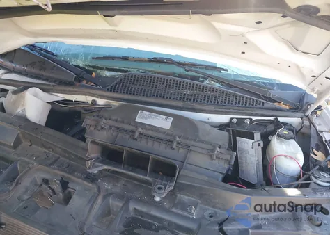 2021 Chevrolet Express Cargo Rwd 2500 Regular Wheelbase Wt z USA, uszkodzony, nr VIN 1GCWGAF77M1169111